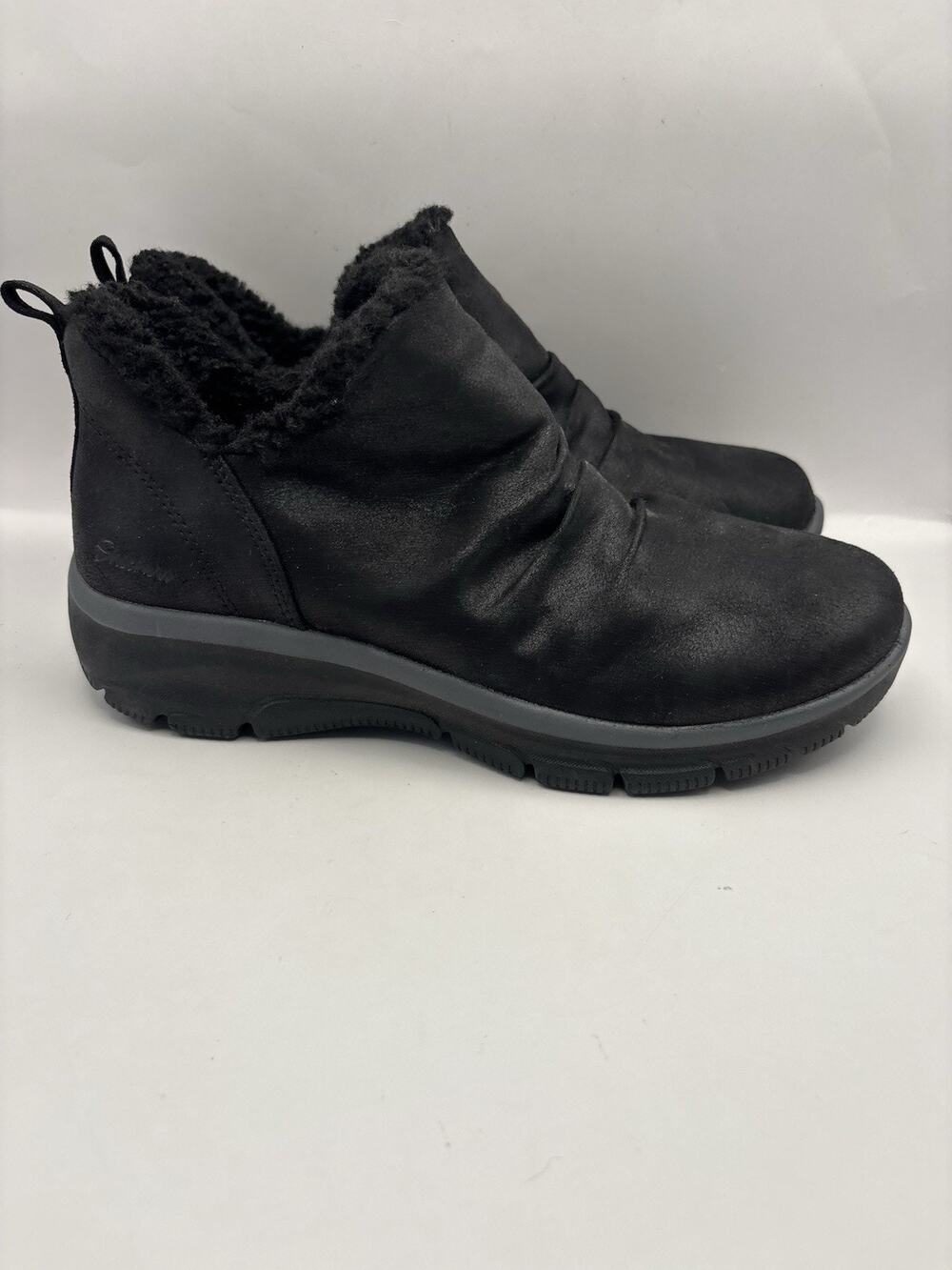 Skechers Relaxed Fit Easy Going Black Boots Women Size 8.5